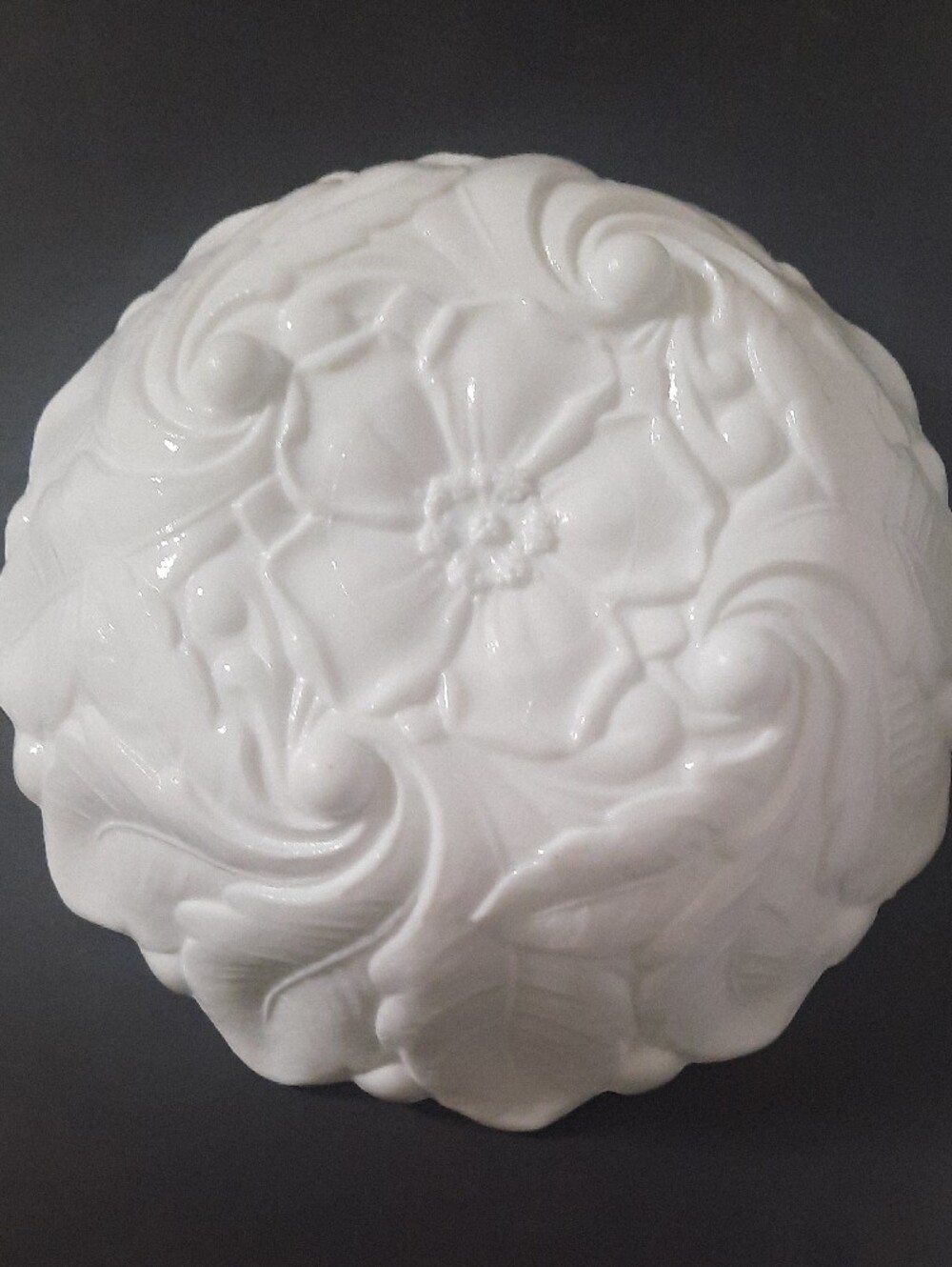 Vintage Indiana Glass Cabbage Leaf and Wild Rose Milk Glass Scalloped Bowl - Picture 3 of 4